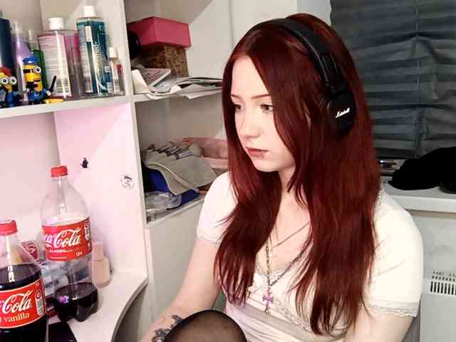 emoemily webcam