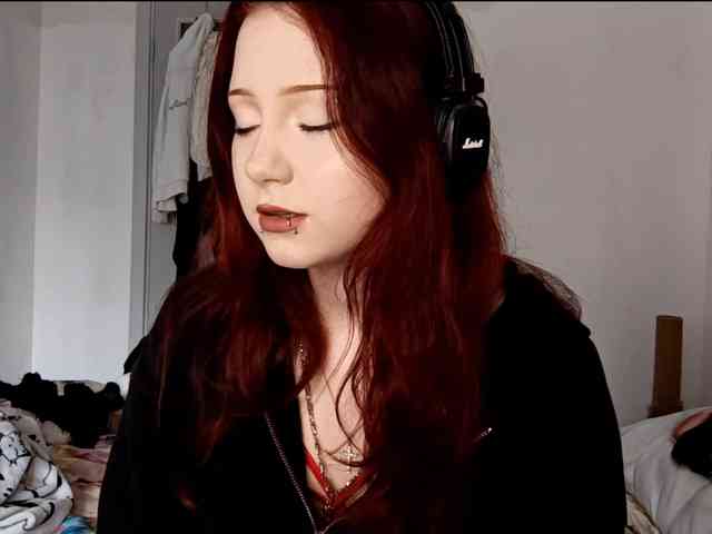 emoemily webcam