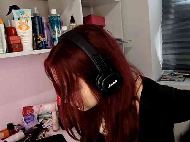 emoemily webcam