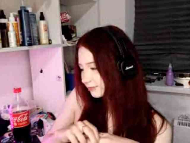 emoemily webcam