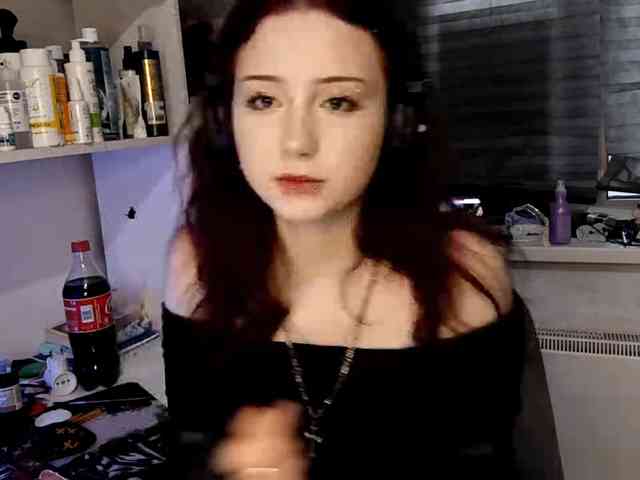 emoemily webcam