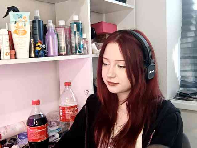 emoemily webcam