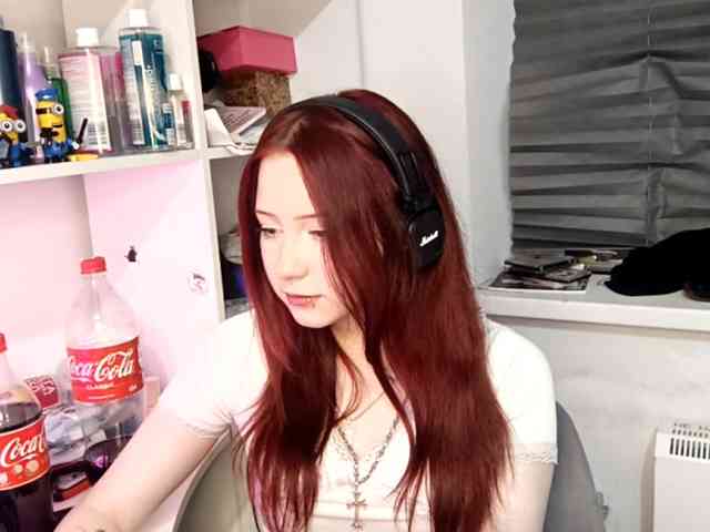 emoemily webcam