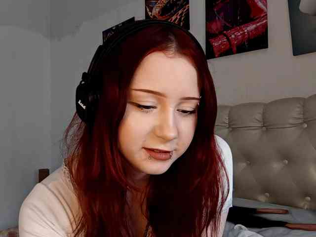 emoemily webcam