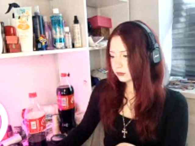 emoemily webcam