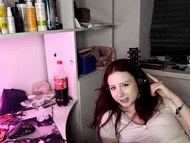 emoemily webcam