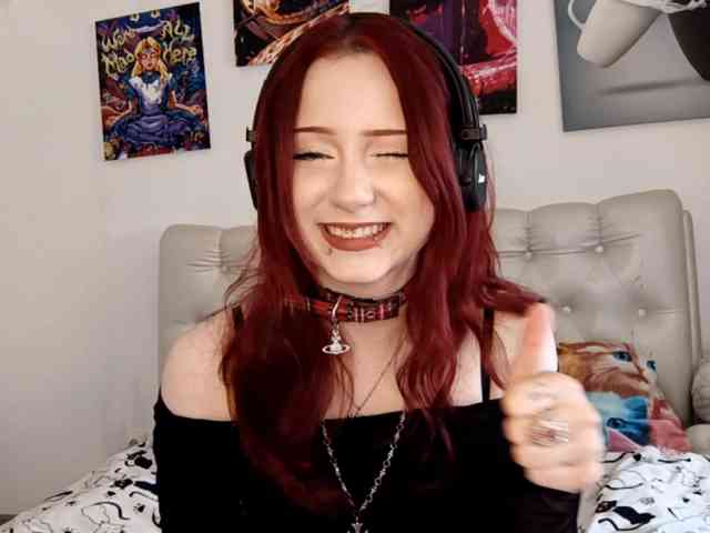 emoemily webcam
