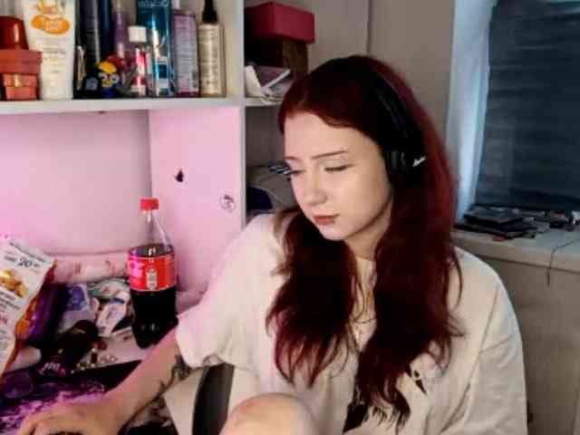 emoemily webcam