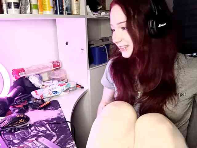 emoemily Sex Cam Show
