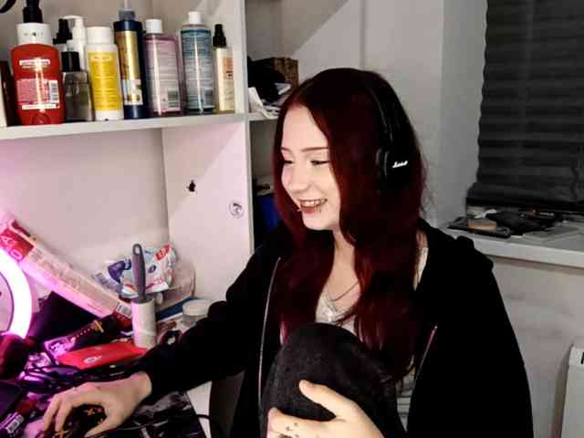 emoemily Sex Cam Show