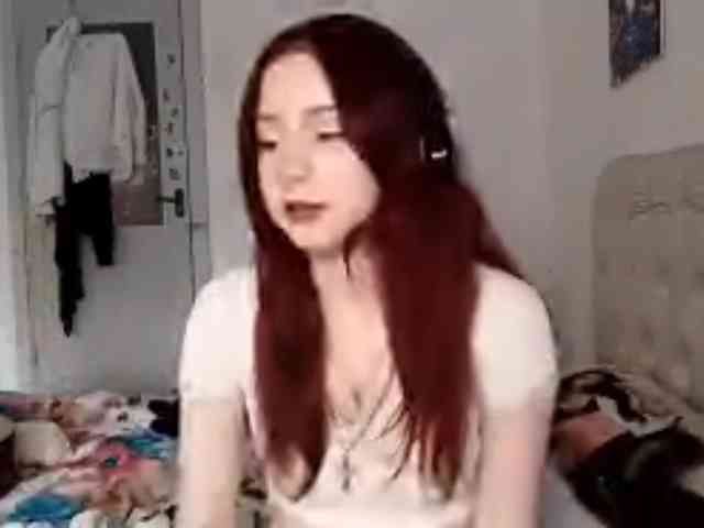 emoemily webcam