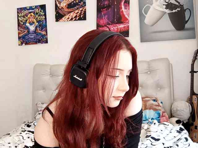 emoemily webcam