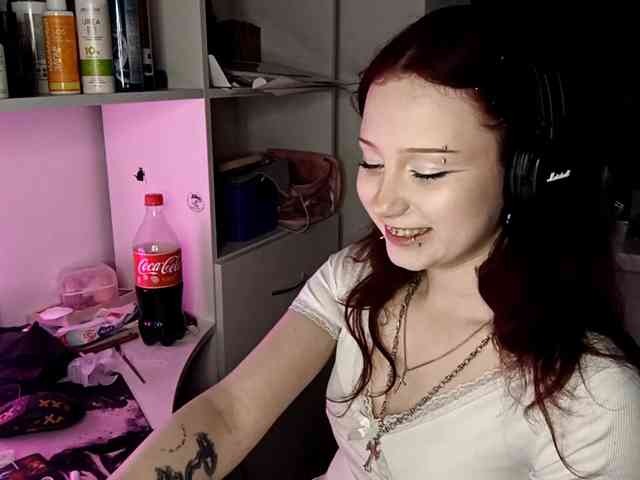 emoemily webcam