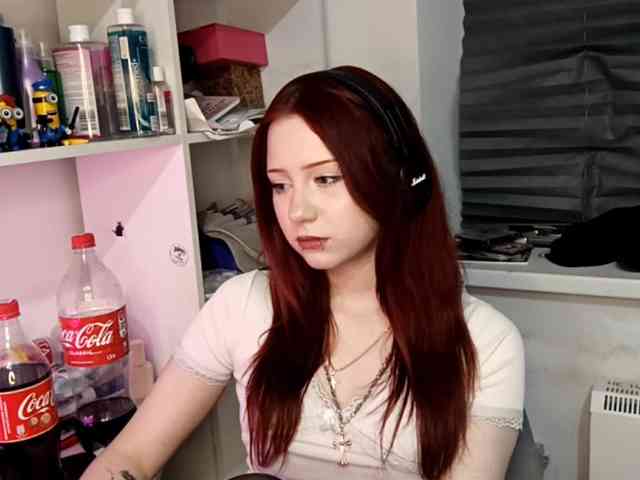 emoemily webcam