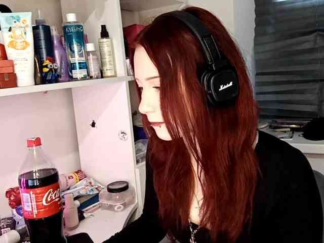 emoemily Sex Cam Show