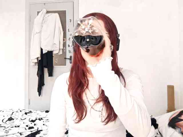 emoemily webcam