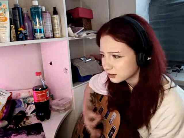 emoemily webcam