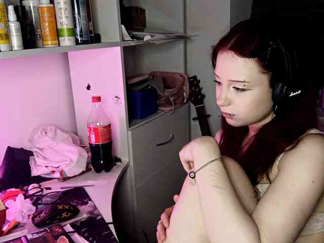 emoemily webcam
