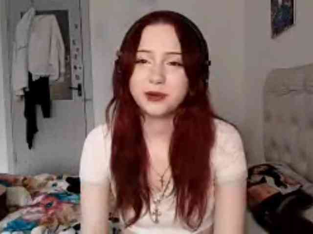 emoemily webcam