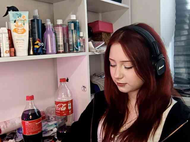 emoemily webcam