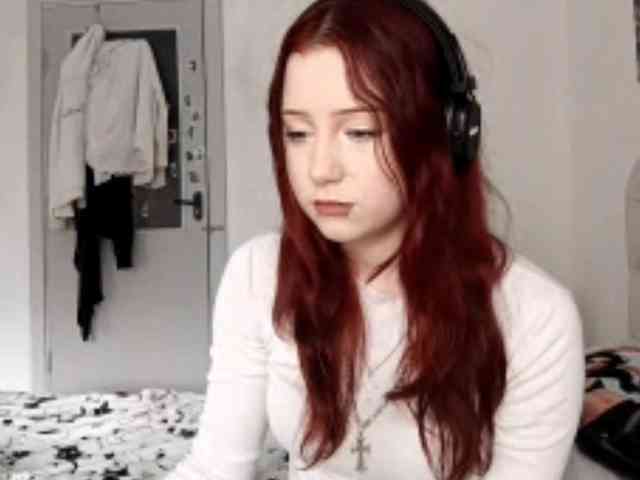 emoemily webcam