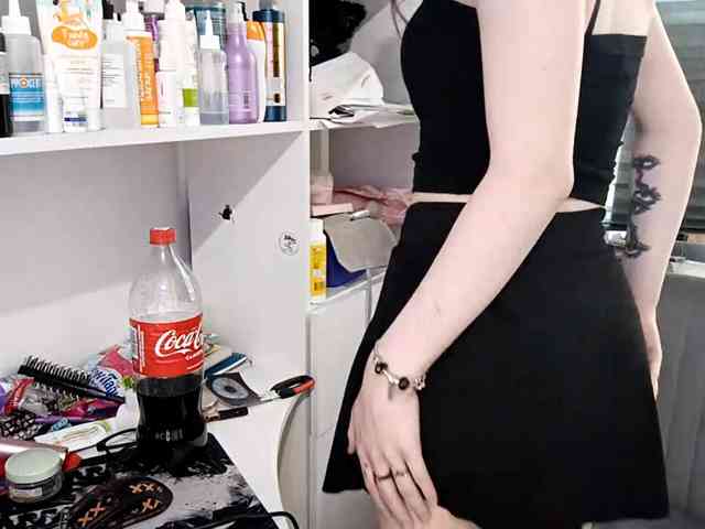 emoemily webcam