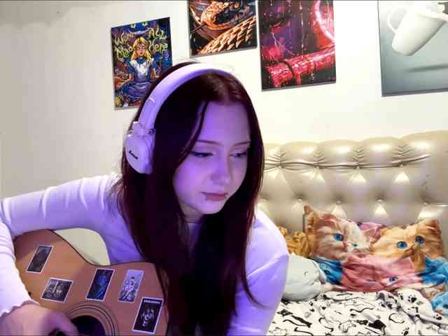 emoemily webcam