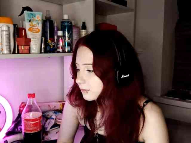 emoemily webcam