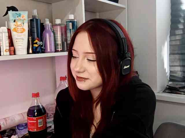 emoemily webcam