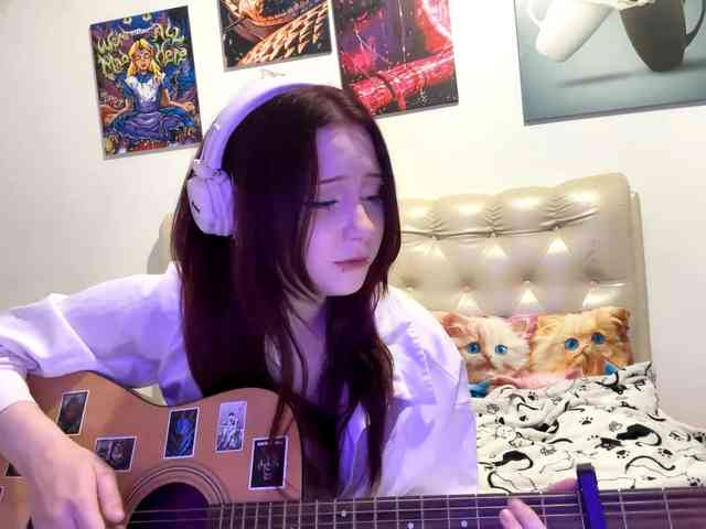emoemily webcam