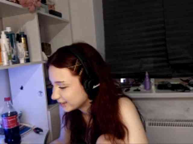 emoemily webcam