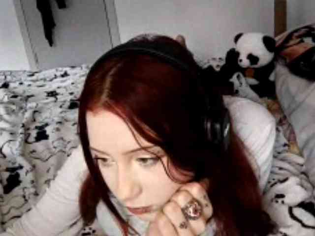 emoemily webcam