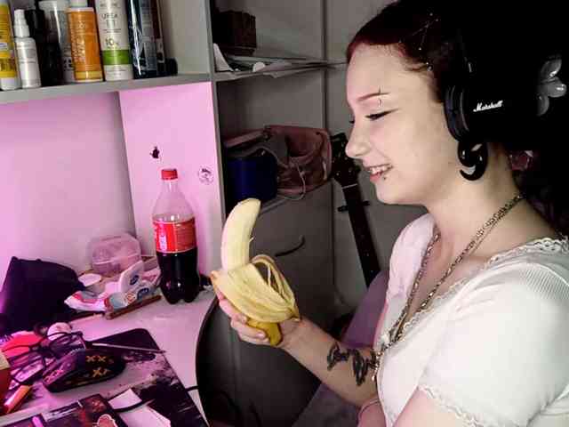emoemily webcam