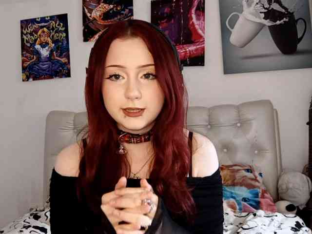 emoemily webcam