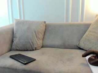 Bella-Vega Porn Show