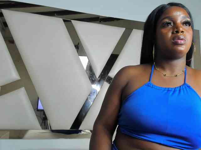 Модель: PaulaWeston1