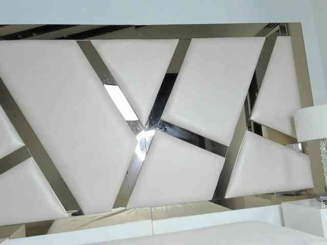 Модель: PaulaWeston1