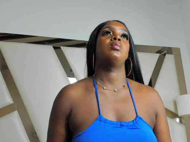 Модель: PaulaWeston1