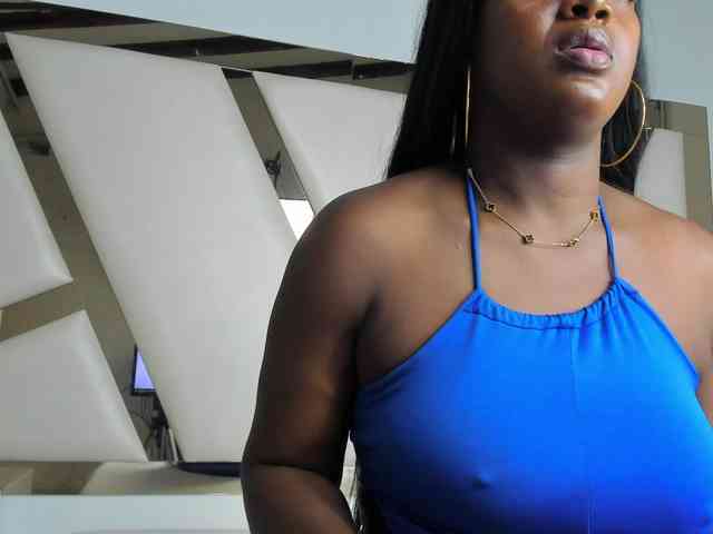 Модель: PaulaWeston1