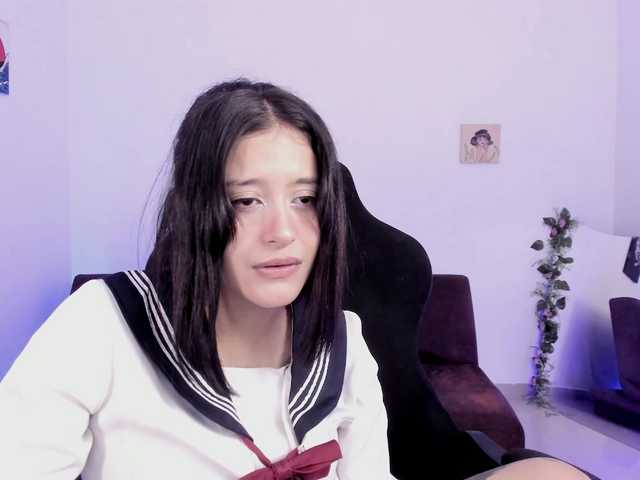 Lizzy-c-e-e live cam on BongaCams