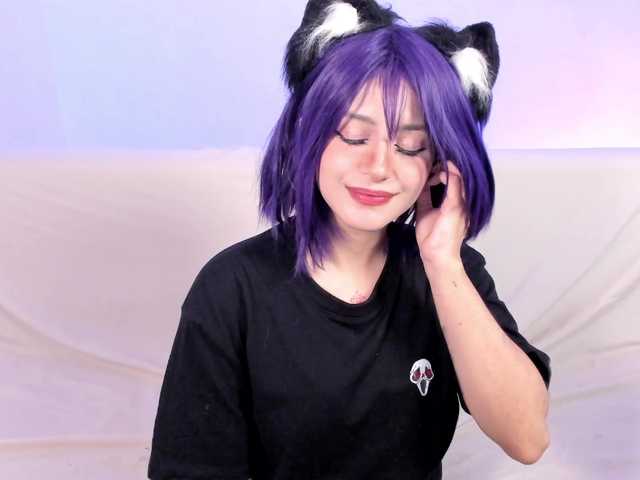Lizzy-c-e-e live cam on BongaCams