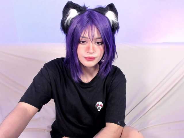 Lizzy-c-e-e live cam on BongaCams
