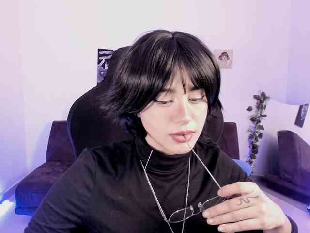 Lizzy-c-e-e webcam