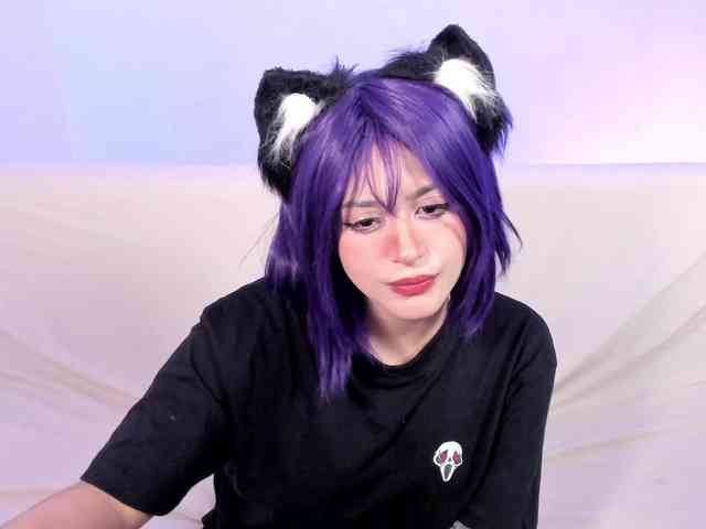Lizzy-c-e-e webcam