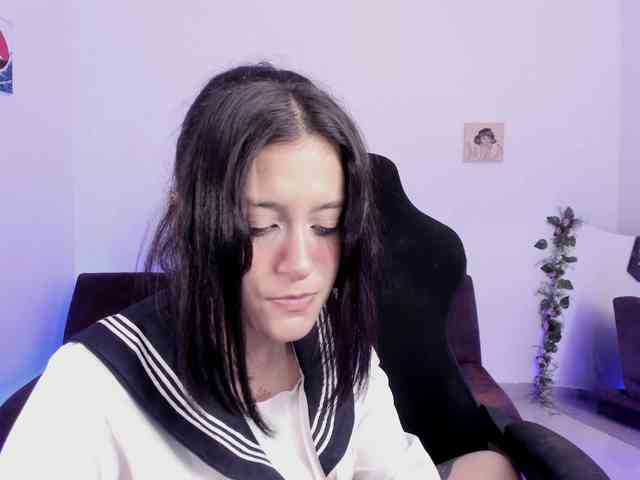 Lizzy-c-e-e Live Webcam on BongaCams