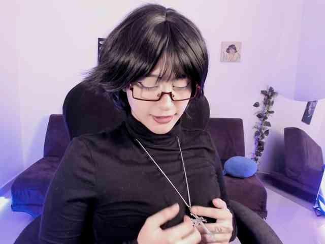 Lizzy-c-e-e webcam