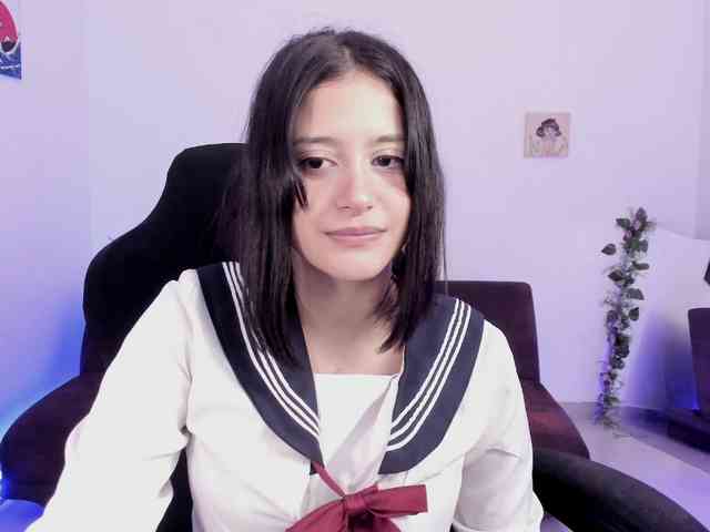 Lizzy-c-e-e Live Webcam on BongaCams