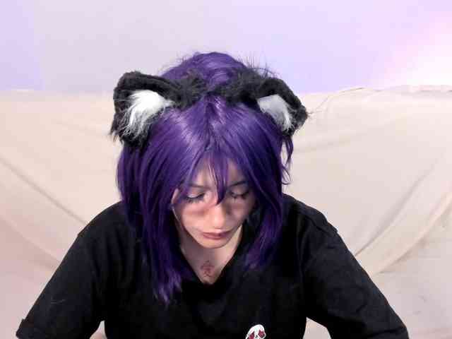 Lizzy-c-e-e webcam