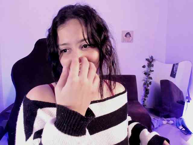 Lizzy-c-e-e webcam