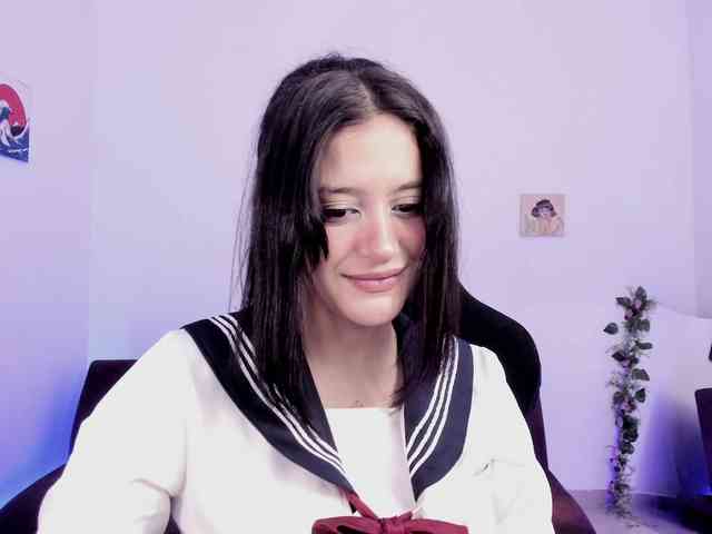 Lizzy-c-e-e webcam